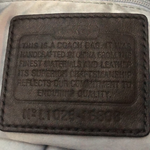 Coach leather crossbody/purse - Picture 15 of 17